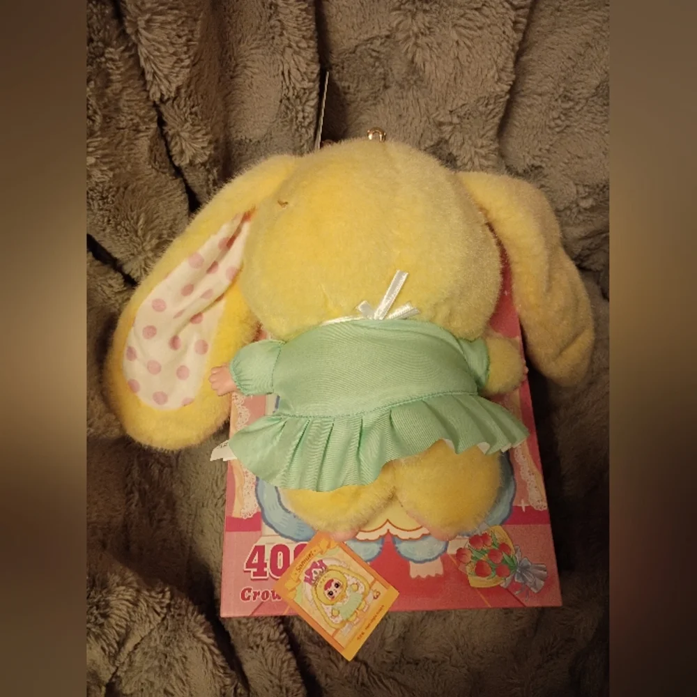 Samuel 400% Crown Rabbit Plush Doll in Yellow and Mint - Confirmed - Picture 7 of 10